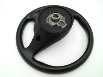 Трехспицевый руль Alfa Romeo 147.