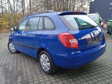 Skoda Fabia II Kombi 1.2 70KM 2008 Skoda Fabia 1.2 Combi PROSTA benzyna KLIMATYZACJA 157 tys. przebiegu 1.2, zdjęcie 18