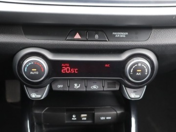 Kia Rio IV Hatchback 5d 1.0 T-GDI 100KM 2019 Kia Rio 1.0 T-GDI, Navi, Klima, Klimatronic, zdjęcie 12