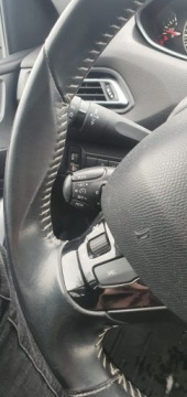 Peugeot 308 II Hatchback Facelifting 1.5 BlueHDI 102KM 2019 Peugeot 308 T9 1,5 HDI lampy led zadbany 2 kpl kół okazja, zdjęcie 11