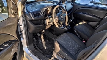 Opel Combo D Tour 1.6 CDTI 105KM 2017 Opel Combo Tour Van 1.6 CDTI L1H1 - diesel 5 drzwi, zdjęcie 8