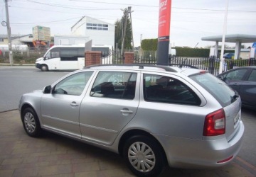 Skoda Octavia II Kombi 1.4 TSI 122KM 2009 Skoda Octavia Skoda Octavia II Salon PL 1.4 Benzyna 122KM, zdjęcie 9