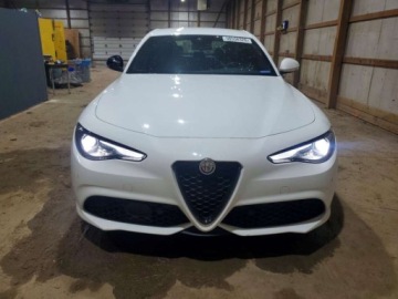 Alfa Romeo Giulia II Sedan Facelifting 2.0 Turbo 280KM 2022 Alfa Romeo Giulia 2022 2.0l 2.0 Benzyna 280KM, zdjęcie 5