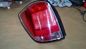 Opel Astra H III 3 06r kombi lampa tylna lewa