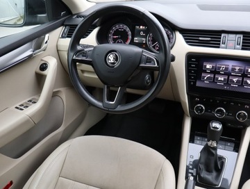 Skoda Octavia III Scout Kombi 2.0 TDI 150KM 2017 Skoda Octavia 2.0 TDI, Salon Polska, Serwis ASO, zdjęcie 6
