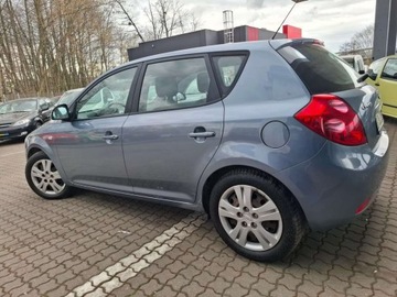 Kia Ceed I Hatchback 1.4 109KM 2007 Kia Ceed Piekna klimatyzacja bez rdzy 1.4 Benzyna 109KM, zdjęcie 16