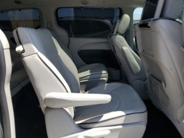 Chrysler Pacifica II 3.6 V6 Hybrid 264KM 2020 Chrysler Pacifica 2020r., Hybrid Limited, 3.6L, od ubezpieczalni 3.6 264KM, zdjęcie 10