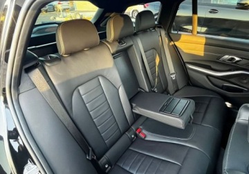 BMW Seria 3 G20-G21 Touring 2.0 330e 292KM 2022 BMW Seria 3 330e 292 KM Plug-In Laser M Sport Navi ACC Head Up Panorama 2.0, zdjęcie 15