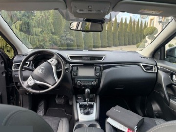 Nissan Qashqai II Crossover 1.2 DIG-T 115KM 2016 Nissan Qashqai 1.2 DIG-T Tekna Xtronic 115KM 2016r bezwypadkowy, zdjęcie 16