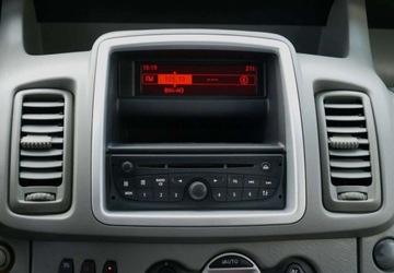 Renault Trafic II Kabina 2.0 dCi 115KM 2013 Renault Trafic Renault Trafic Passenger Expression 2.0 Diesel 114KM, zdjęcie 30