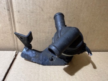 03L965561A, AUDI A4 B8 A5 8T Q5 8R A6 C6 2.0 TDI zusätzliche Pumpe Pumpe des Wassers 03L965561A | thumb 3