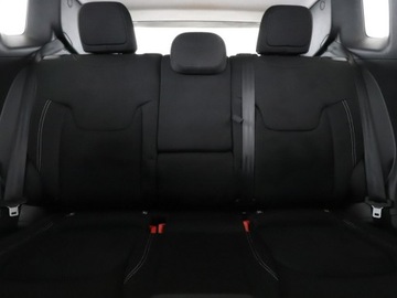 Jeep Renegade SUV 1.4 MultiAir 170KM 2018 Jeep Renegade Limited 4x4 automat 170KM navi, zdjęcie 17
