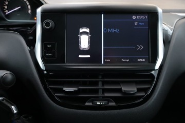 Peugeot 208 I Hatchback 5d Facelifting 1.2 PureTech 82KM 2018 Peugeot 208 1.2 PureTech, Klima, Tempomat, zdjęcie 15