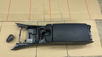 LOKETNÍ OPĚRKA MERCEDES W221 FACELIFT