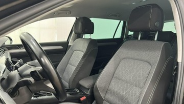 Volkswagen Passat B8 Variant Facelifting 1.5 TSI EVO 150KM 2023 Volkswagen Passat variant DSG TSI 150 KM Bussines, zdjęcie 15