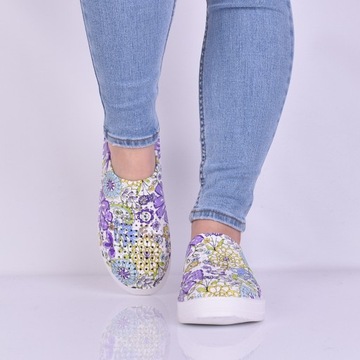 Легкие женские пены пены с узорами домашние обувь на открытом воздухе