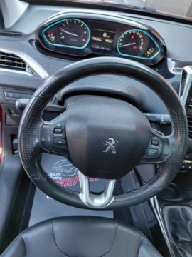 Peugeot 2008 I SUV Facelifting 1.6 BlueHDi 99KM 2017 Peugeot 2008 Navi Kamera Panorama Klimatronik Alu 1.6 Diesel 100KM, zdjęcie 12