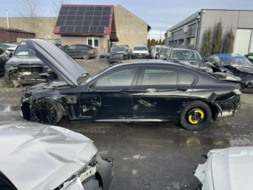 BMW Seria 7 G11-G12 Sedan L Facelifting 3.0 745e 394KM 2022 BMW 745 Long Mpakiet Xdrive Pamięć Pneumatyka, zdjęcie 6