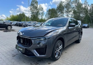 Maserati Levante 3.0 GDI V6 430KM 2023 Maserati Levante 3.0B 430KM 2023r. Modena S Q4 auto zarejestrowane i ubezp, zdjęcie 2