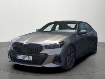 BMW Seria 5 G90-91 Sedan Plug-In 2.0 30e 299KM 2024 BMW 530e Sedan BMW Bońkowscy, zdjęcie 2