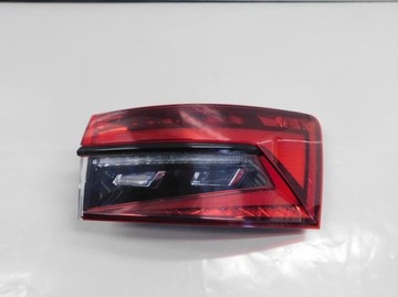 SKODA SUPERB III KOMBI LIFT 19- lampa prawa tylna
