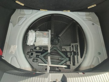 Volkswagen Beetle Hatchback 3d 1.6 TDI 105KM 2015 Volkswagen Beetle bezwypadkowy wyposażen, zdjęcie 30