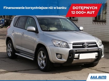 Toyota RAV 4 2.2 D-4D, Salon Polska