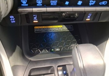 Toyota RAV4 V SUV 2.5 Hybrid Dynamic Force 218KM 2021 Toyota RAV4 VAT 23 Selection 2.5 Hybrid 218KM e-CVT 2021 r., Salon PL, I w, zdjęcie 24