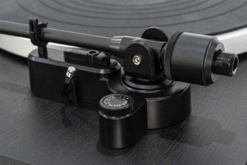 ПОВОРОТНЫЙ ИГРОК DUAL CS 418 С РЕМЕННЫМ ПРИВОДОМ