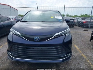 Toyota Sienna III 2021 Toyota Sienna XLE 2021 2.5l 2.5 Hybryda 189KM, zdjęcie 7