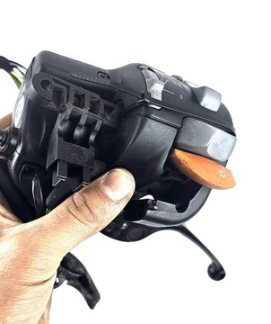 BMW R 1150 RT 02-06 ПРАВЫЙ ВЫКЛЮЧАТЕЛЬ РУЧКА ТОРМОЗНОГО НАСОСА РЫЧАГ