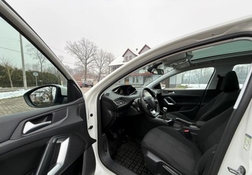 Peugeot 2014 Peugeot 308 Peugeot 308 PureTech 130 GPF Stop amp Start Allure Pack 1.2, zdjęcie 13