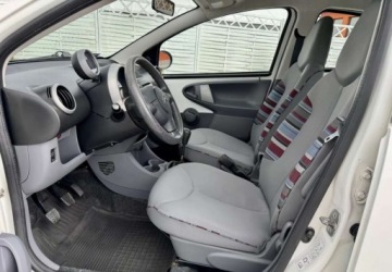 Citroen C1 I Hatchback 3d Facelifting 1.0 i 68KM 2011 Citroen C1 Citroen C1 1.0 Exclusive Benzyna 68KM, zdjęcie 6