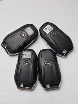 KLÍČEK OVLÁDAČ OPEL ASTRA L CORSA F 9840153280