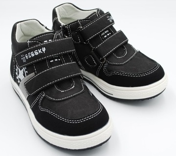 ПЕРЕХОДНАЯ ОБУВЬ из кожи, размер профиля 30/19,3 см.