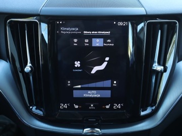 Volvo XC60 II Crossover D4 190KM 2018 Volvo XC60 D4, Salon Polska, 187 KM, 4X4, zdjęcie 12