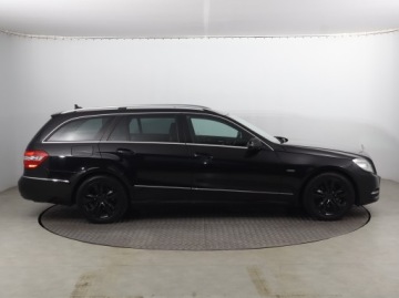 Mercedes Klasa E W212 Kombi 200 CGI BlueEFFICIENCY 184KM 2011 Mercedes E E 200, Automat, Skóra, Navi, Xenon, zdjęcie 5