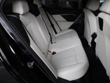 BMW Seria 5 G90-91 2025 BMW Seria 5 540d xDrive Sport Sedan 3.0 (303KM) 2025, zdjęcie 11