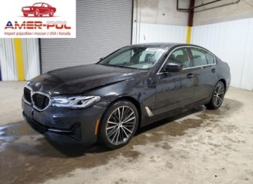 BMW Seria 5 G30-G31 2021 BMW Seria 5 530xi 2021 2.0l 2.0 Benzyna 248KM