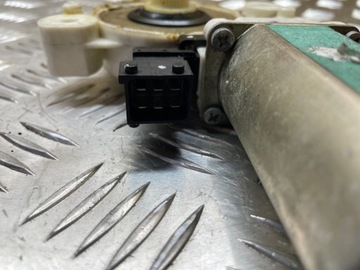 MOTOREK OKNO PRAVÝ ZADNÍ SAAB 93 II 2,0 T