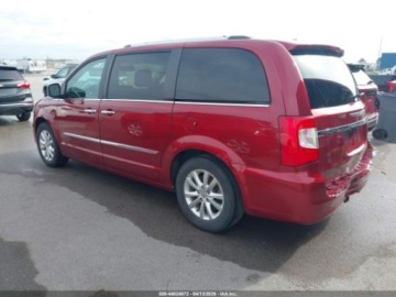 Chrysler Town &amp; Country V 2016 Chrysler Town Country Limited Platinum 2016 3.6 Benzyna 283KM, zdjęcie 2