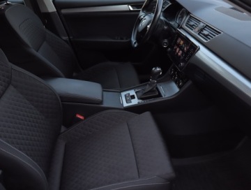 Skoda Superb III Kombi Facelifting 2.0 TSI 190KM 2021 Skoda Superb 2.0 TSI, Salon Polska, 1. Właściciel, zdjęcie 8