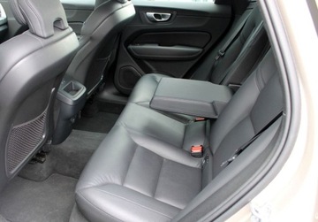 Volvo XC60 II 2023 Volvo XC 60 Volvo XC60 2.0 190KM A8 Plus Dark Salon PL FV23 Serwis ASO GWA, zdjęcie 11