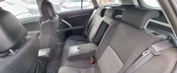 Toyota Avensis III 2014 Toyota Avensis 2014r, 2.0 D4D. Lekko przetarty lewy bok. Jezdzi. 2.0 142KM, zdjęcie 7