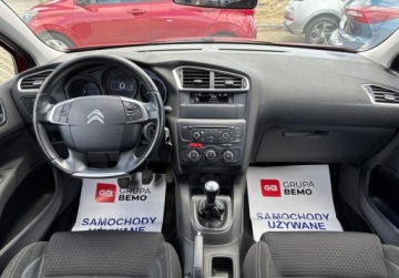 Citroen C4 II Hatchback 5d Facelifting 1.2 PureTech 110KM 2015 Citroen C4 1.2 110KM MT Czujniki parkowania Serwis FVmarza 1.2 Benzyna, zdjęcie 14