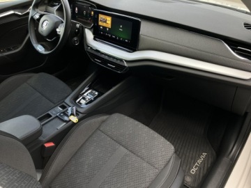 Skoda Octavia IV Liftback 1.5 TSI EVO 150KM 2023 Skoda Octavia Style ! Aktywny Tempomat ! Podgrzewa, zdjęcie 6