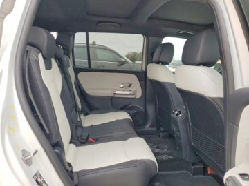 Mercedes GLB 2023 Mercedes-Benz GLB 250 2023 2.0 Benzyna 221KM, zdjęcie 11