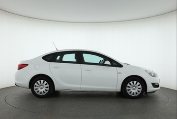 Opel Astra J Sedan 1.6 Twinport ECOTEC 115KM 2016 Opel Astra 1.6 16V, Salon Polska, 1. Właściciel, zdjęcie 5