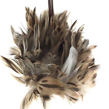 КУЛОН-БЕЗЕЗЕКА ИЗ ПЕРО ДЛЯ ТРАНСЖИ