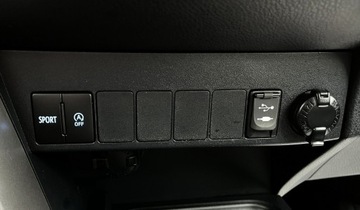 Toyota RAV4 IV MPV Facelifting 2.0 Valvematic 152KM 2016 Toyota RAV-4 Ledy / 4X4 / 1 Rej. 2017 / 53 Tyś km, zdjęcie 25